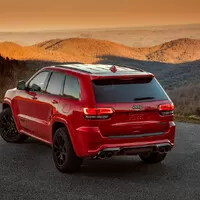 Jeep Grand Cherokee Trackhawk má opravdu slíbených 707 koní