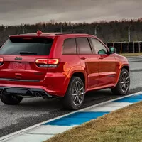 Jeep Grand Cherokee Trackhawk má opravdu slíbených 707 koní