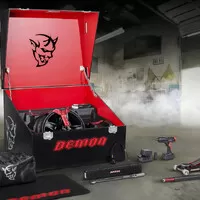 Dodge Demon je venku a je tak extrémní, jak jen může být