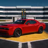 Dodge Demon je venku a je tak extrémní, jak jen může být
