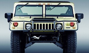 Bazarový snílek: Hummer H1 - Přímočaré řešení