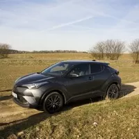 Toyota C-HR: Batmobil