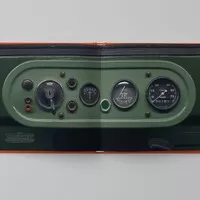 Land Rover vydává k výročí Defenderu knihu Icon