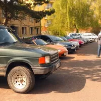 Kafe & Káry v Gas Townu – čarodějnice bez upalování