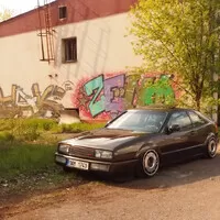 Kafe & Káry v Gas Townu – čarodějnice bez upalování