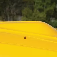Aston Martin V8 Vantage Volante Zagato je velmi osmdesátkový a velmi žlutý