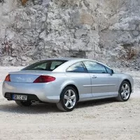 Ptejte se Vojtů: Je Laguna Coupé dobrý nápad?