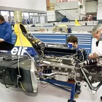 Geniální kličky v předpisech motorsportu: Vol. 1
