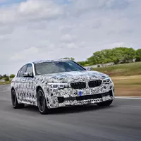 BMW M5 jako všehrab…ale taky jako zadohrab…ale taky jako všehrab