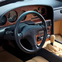 Bugatti EB110: Příběhy neobyčejného šílenství