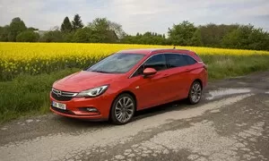 Recenze & testy: Opel Astra Sports Tourer 1.6 Turbo: Dva v jednom