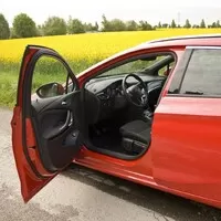 Opel Astra Sports Tourer 1.6 Turbo: Dva v jednom