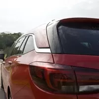 Opel Astra Sports Tourer 1.6 Turbo: Dva v jednom