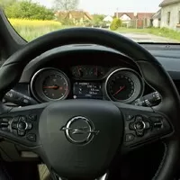 Opel Astra Sports Tourer 1.6 Turbo: Dva v jednom