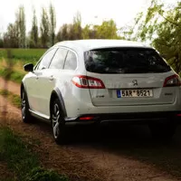 Peugeot 508 RXH 2.0 HDI: Venkovský Francouz