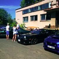 Kafe&Káry v Gas Townu: Klidná atmosféra, neklidné stroje 