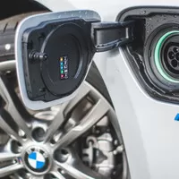 BMW 330e: I hybrid vás může bavit