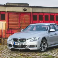BMW 330e: I hybrid vás může bavit