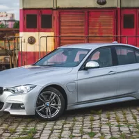 BMW 330e: I hybrid vás může bavit