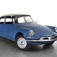 Citroën DS: Může být krásné funkční?