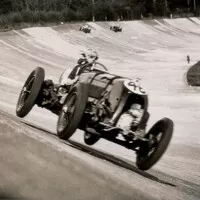 5 legendárních silnic v názvech automobilů