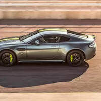 Aston Martin ve speciální edici AMR: skoro jako závoďák