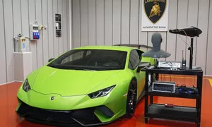 Novinky: Lamborghini má akustickou komoru jen na ladění zvuku