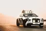 Rolls-Royce v podání Jona Olssona dělá burnouty a nosí maskáče