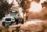 Rolls-Royce v podání Jona Olssona dělá burnouty a nosí maskáče