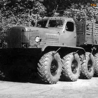ZiL 135: Jeden motor nestačí