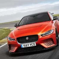 Jaguar XE SV Project 8: Nejvýkonnější silniční Jaguar na závodním podvozku