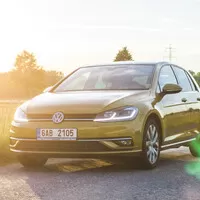 Volkswagen Golf 2.0 TDI: Před branou luxusu