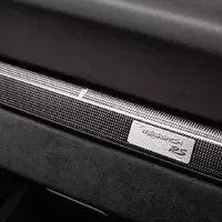 Porsche 911 GT2 RS je na světě a úžasná