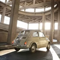 Zaslouží si Fiat 500 statut moderního umění?