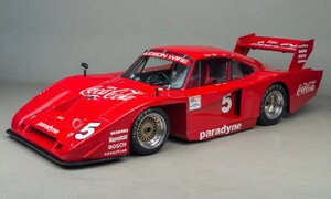 Novinky: Máte nějaké prachy bokem? Kupte si ojedinělé závodní Porsche!