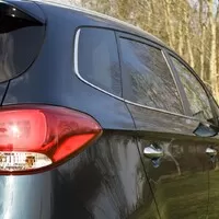 Kia Carens 1.7 CRDi : Neúnavný pomocník unaveného rodiče