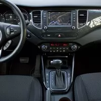 Kia Carens 1.7 CRDi : Neúnavný pomocník unaveného rodiče