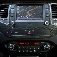 Kia Carens 1.7 CRDi : Neúnavný pomocník unaveného rodiče