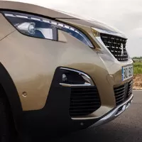 Peugeot 3008 1.2 PureTech: V kokpitu