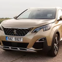 Peugeot 3008 1.2 PureTech: V kokpitu