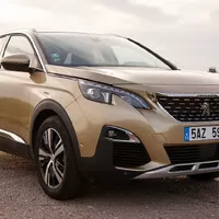 Peugeot 3008 1.2 PureTech: V kokpitu