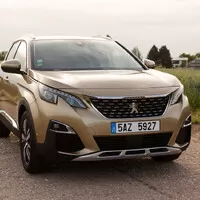 Peugeot 3008 1.2 PureTech: V kokpitu