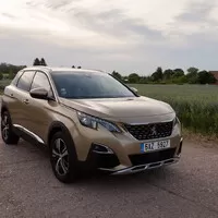 Peugeot 3008 1.2 PureTech: V kokpitu
