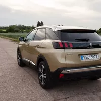 Peugeot 3008 1.2 PureTech: V kokpitu