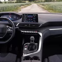 Peugeot 3008 1.2 PureTech: V kokpitu