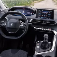 Peugeot 3008 1.2 PureTech: V kokpitu
