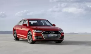 Audi A8 přijíždí zbrusu nová a narvaná technikou