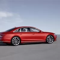 Audi A8 přijíždí zbrusu nová a narvaná technikou