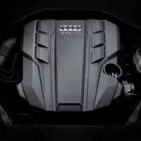 Audi A8 přijíždí zbrusu nová a narvaná technikou