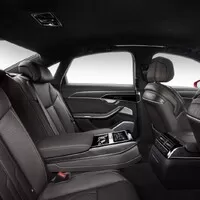 Audi A8 přijíždí zbrusu nová a narvaná technikou
